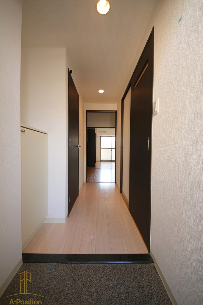 玄関　ノス・ダルジョン