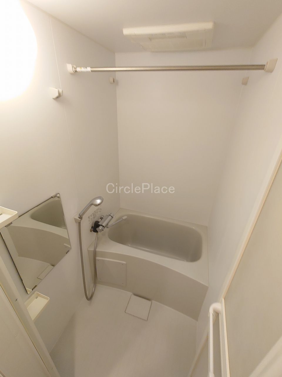 バス・シャワールーム　浴室乾燥機付き