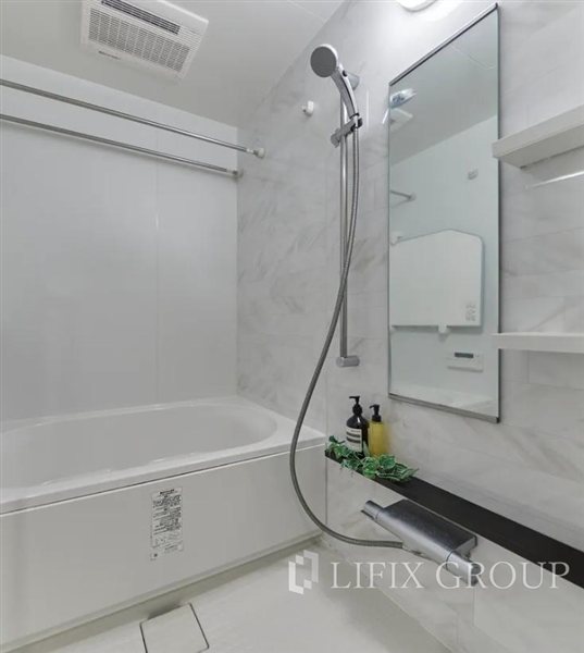 バス・シャワールーム　風呂