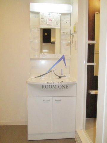 洗面設備　独立洗面台です。