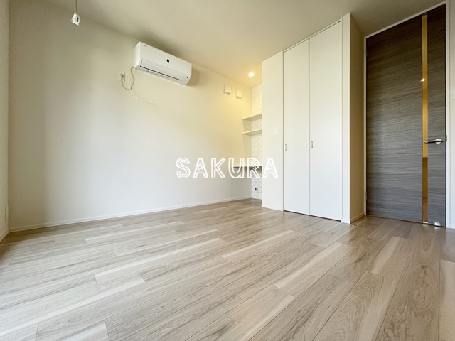 その他設備　室内エアコン付き♪