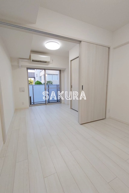 居室・リビング　開放感のある室内♪