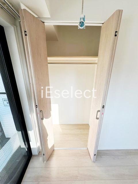 収納　長いコートもかけられるクローゼット