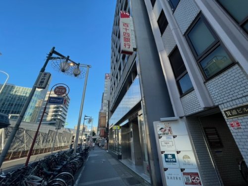 銀行　百十四銀行名古屋支店（銀行）まで259m