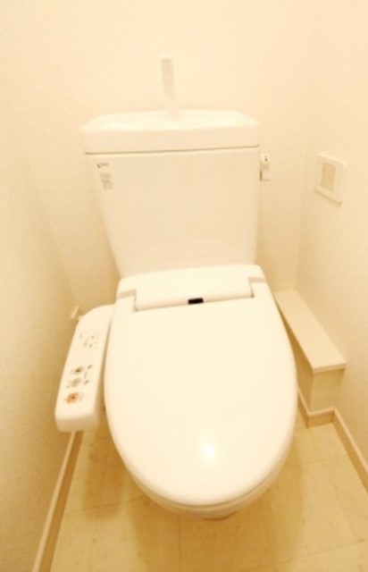 トイレ　別部屋同仕様タイプ