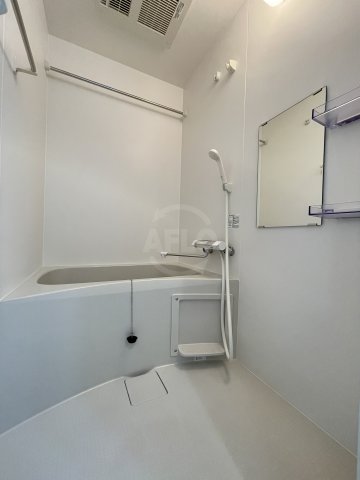 バス・シャワールーム　ファステート難波SOUTHベック　風呂