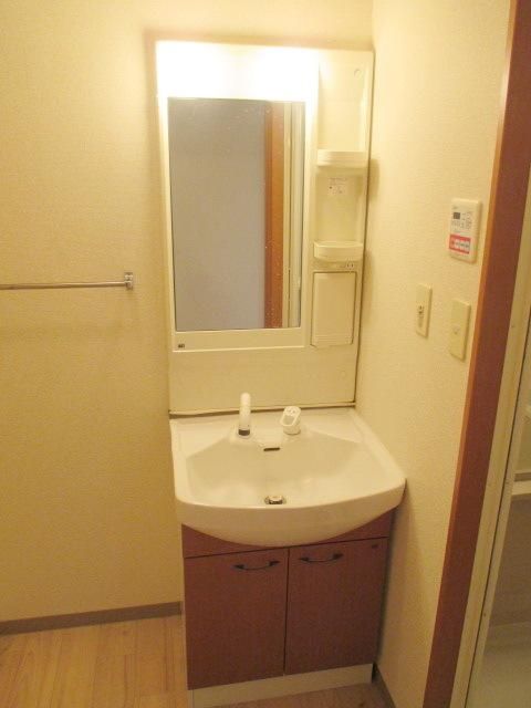 洗面設備　★便利なシャンプードレッサー★