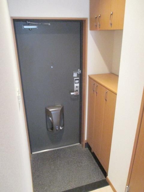 玄関　★シューズボックス付きの玄関です★