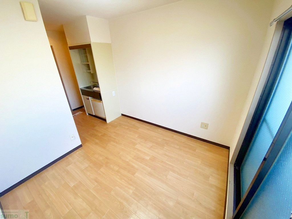 居室・リビング　玄関