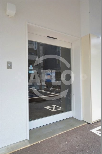 駐車場　レジュールアッシュ難波ＭＩＮＡＭＩ　駐輪場完備