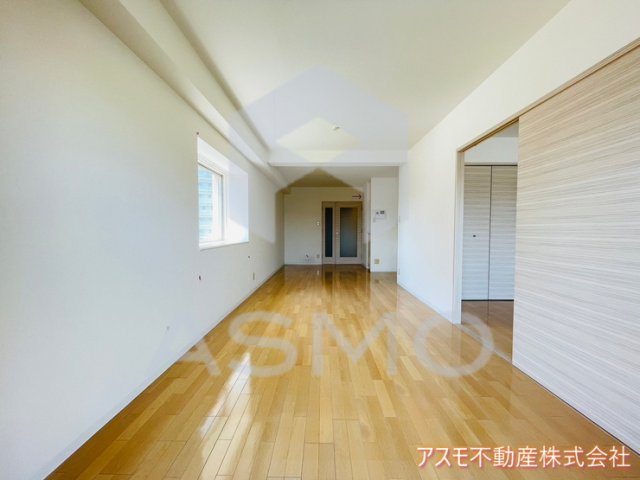 居室・リビング　※同物件　別間取り　参考写真