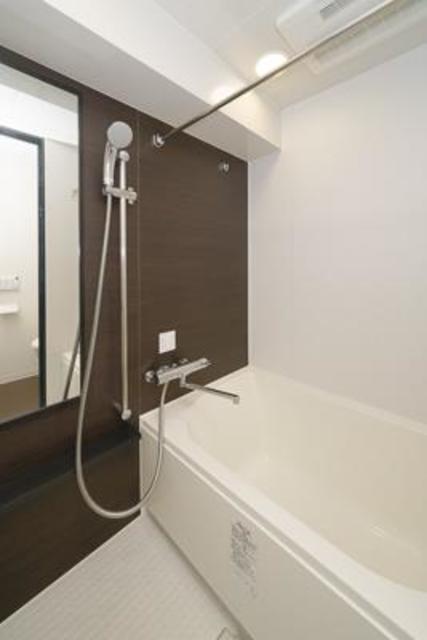 バス・シャワールーム　※写真は同タイプ住戸です。