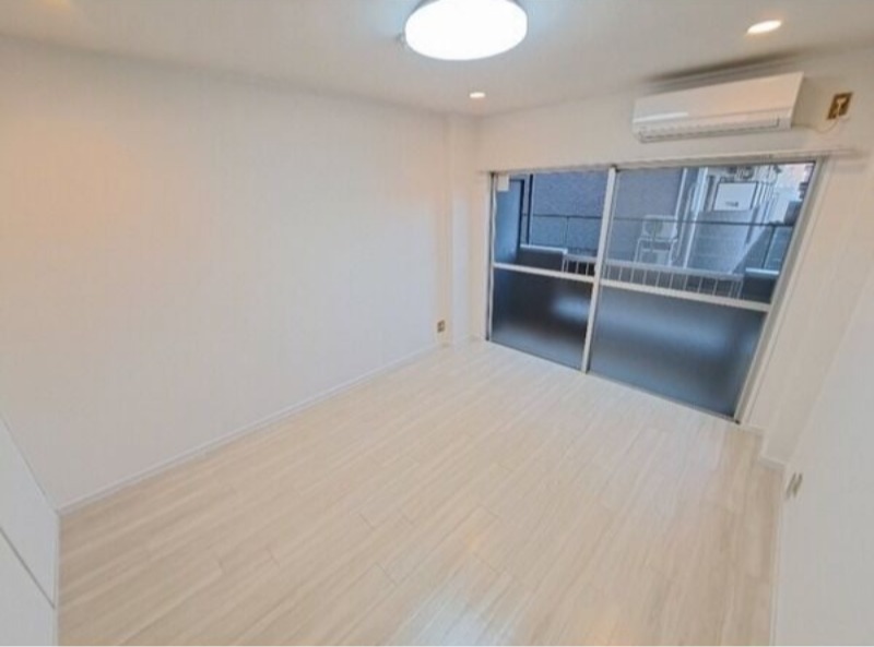 居室・リビング　図面と現状に相違がある場合には現状を優先