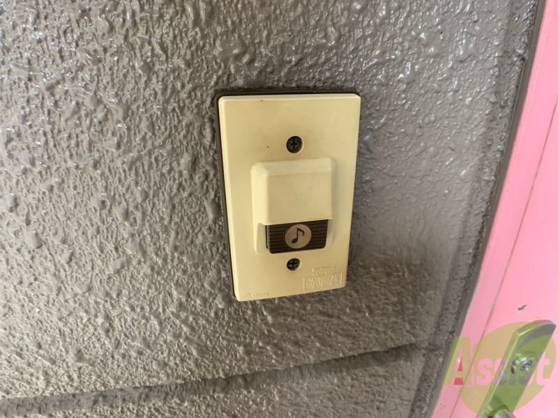 セキュリティ　チャイムが設置してありました。来客時にもすぐわかりますね。