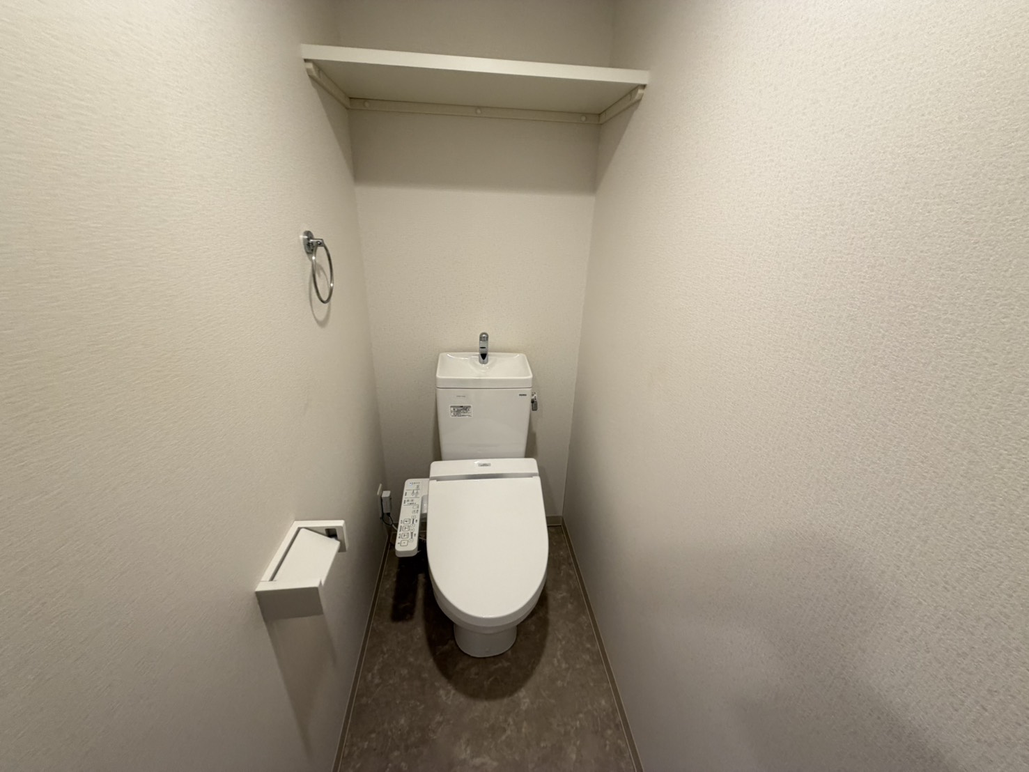 トイレ　※同建物２階写真です。ご参考下さい。