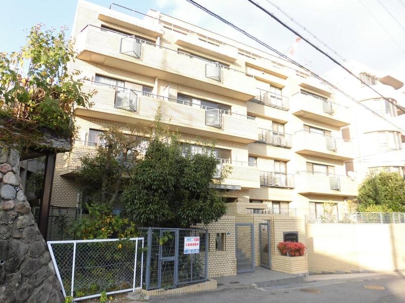 建物外観　落ち着いた外観です