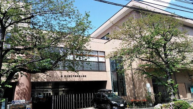 小学校　足立区立千寿本町小学校（小学校）まで167m