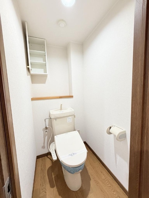 トイレ　同物件別室のイメージ写真