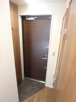 玄関　（別タイプ参考写真）グラン　上り屋敷　豊島区西池袋２