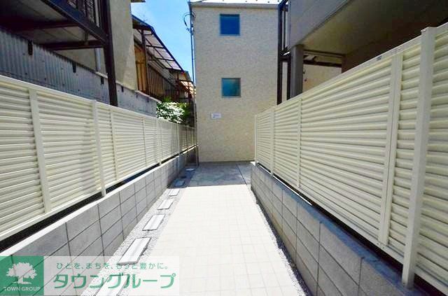 エントランス　★お問い合わせはタウンハウジングまで★