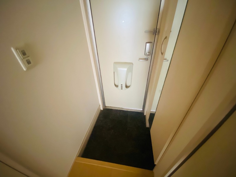 玄関　別号室