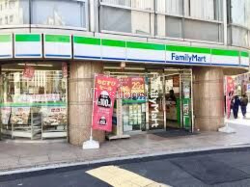 コンビニ　ファミリーマート渋谷富ヶ谷一丁目店（コンビニ）まで161m