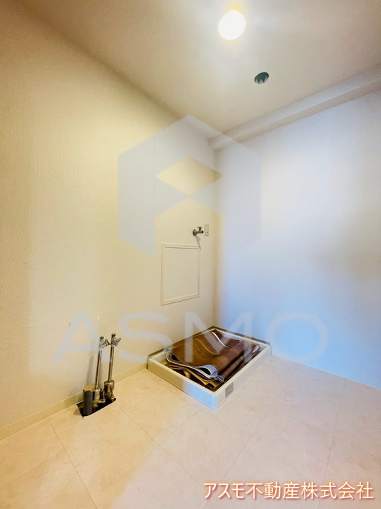 洗面設備　同マンション別部屋　参考写真