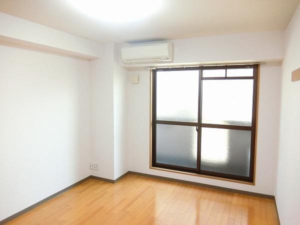 居室・リビング　明るいお部屋です！