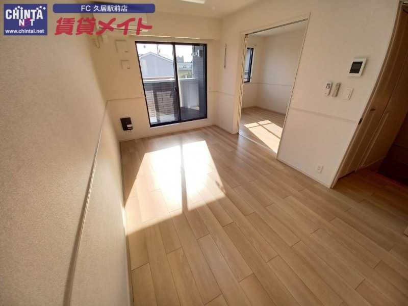 居室・リビング　同タイプの部屋写真です