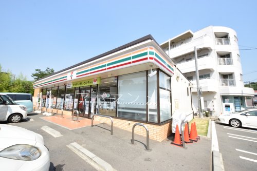 コンビニ　セブンイレブン横浜日野店（コンビニ）まで368m