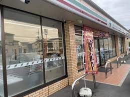 コンビニ　セブン-イレブン 名古屋法華西町５丁目店（コンビニ）まで927m