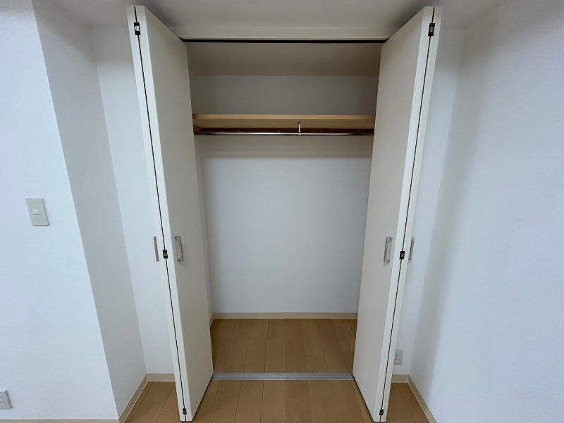 収納　洋室にはクローゼットがあるのですっきり片付きそうです。