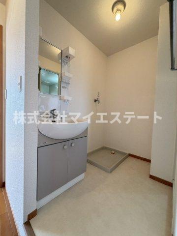 洗面設備　同型・現況優先（写真は202）