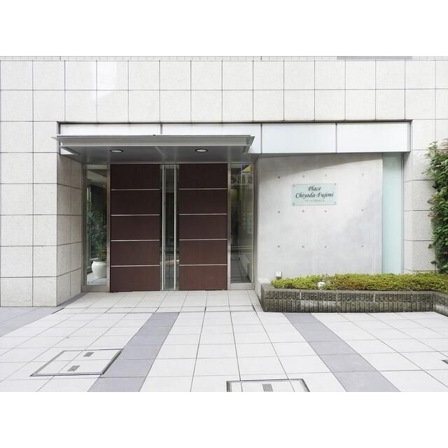 エントランス　建物の内部です