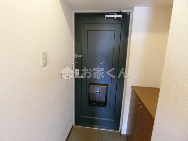 玄関　シューズボックス付き玄関