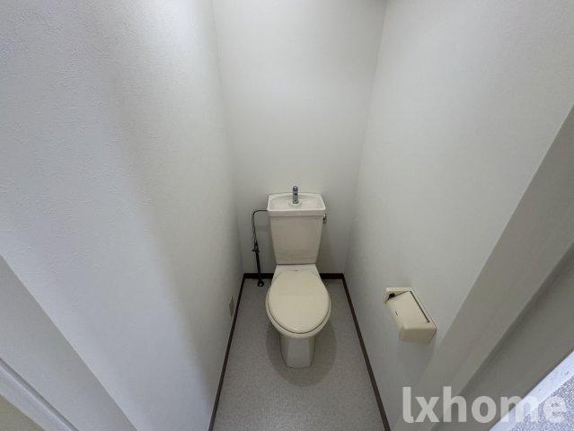 トイレ　清潔感のあるトイレです