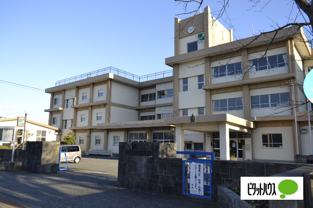 小学校　富士市立富士南小学校（小学校）まで1754m
