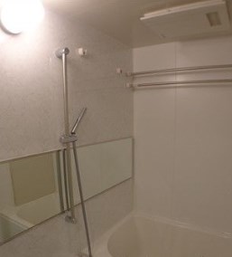 バス・シャワールーム　※別部屋の参考写真です。