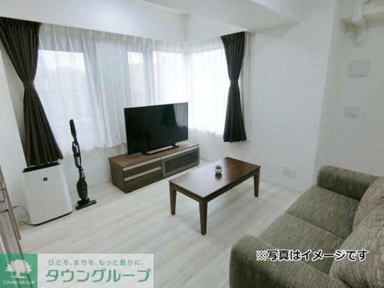 ジーメゾン大宮大成町の居間写真