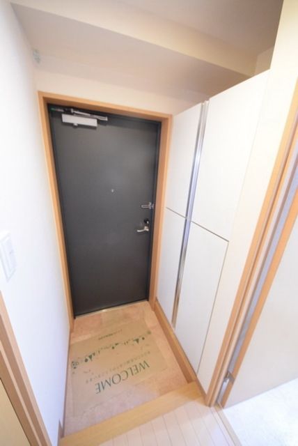 玄関　トールタイプのシューズボックス