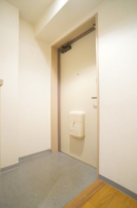 玄関　グリーンコート