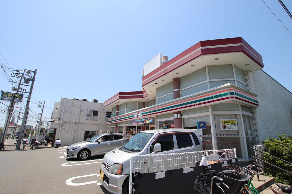 コンビニ　セブンイレブン藤沢4丁目店（コンビニ）まで545m
