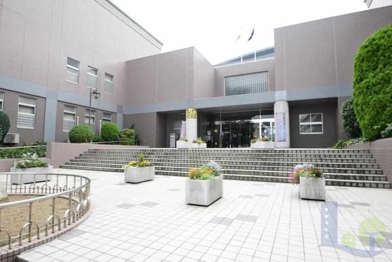図書館　大阪市立東淀川図書館（図書館）まで1831m