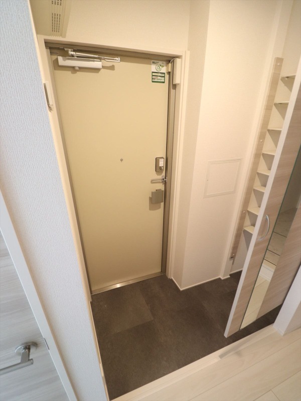 玄関　シューズボックス付き