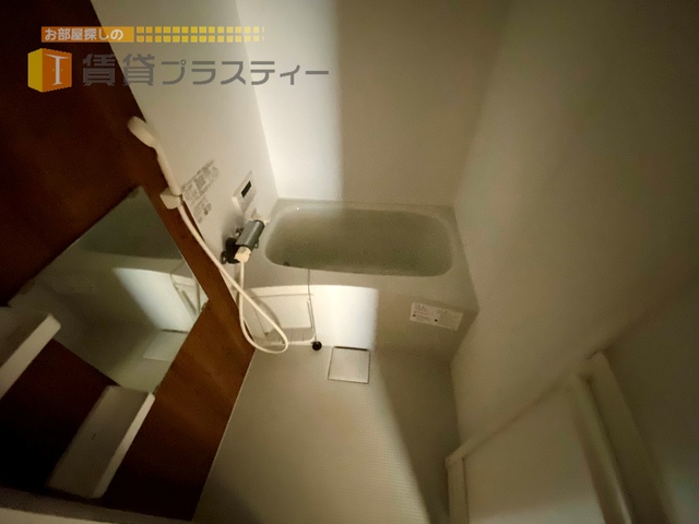 バス・シャワールーム　浴室乾燥機付き