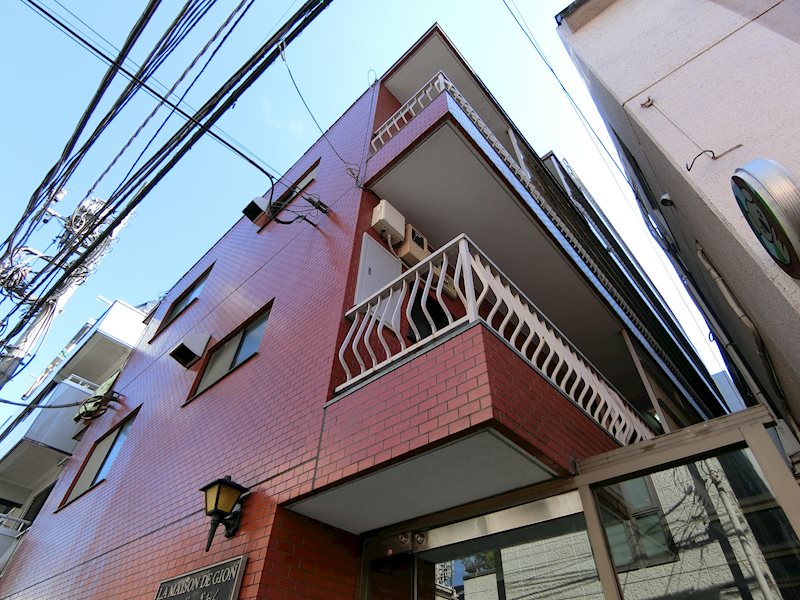 東京メトロ丸ノ内線 中野新橋駅 徒歩2分 築43年