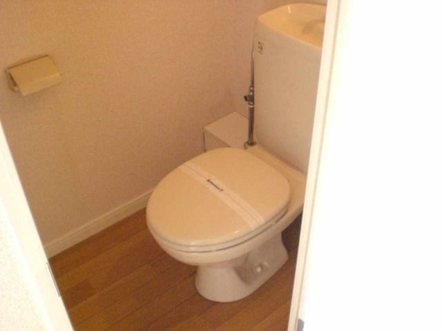 レオパレスブランシェ海老名IIIのトイレ写真