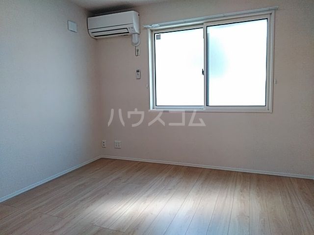 ファーストレジデンス都賀 参番館の居間写真