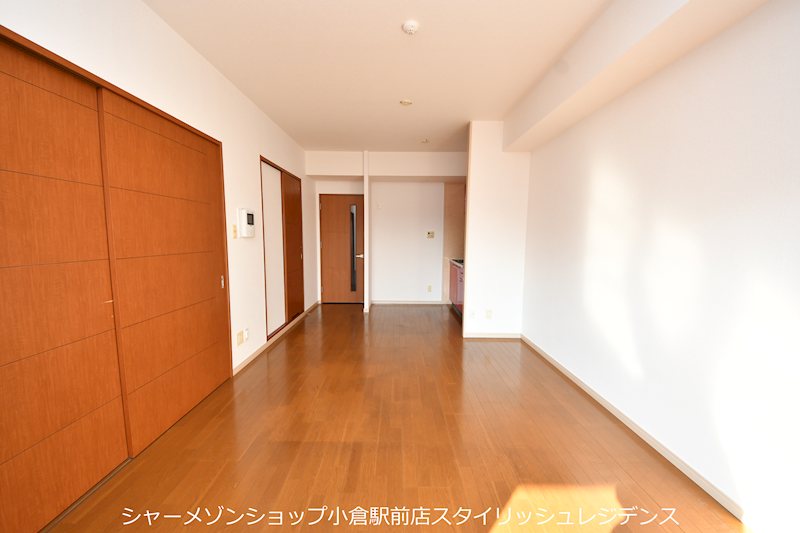 REZIA小倉の居間写真