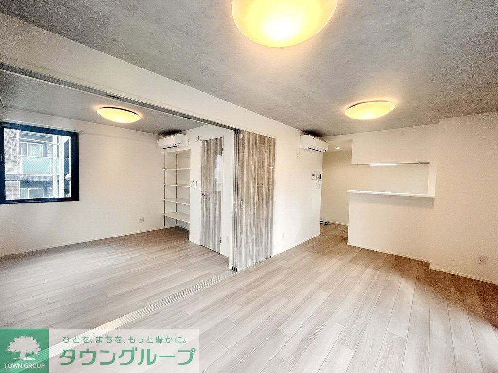 東急目黒線 西小山駅 徒歩11分 4階建 築2年の居間写真